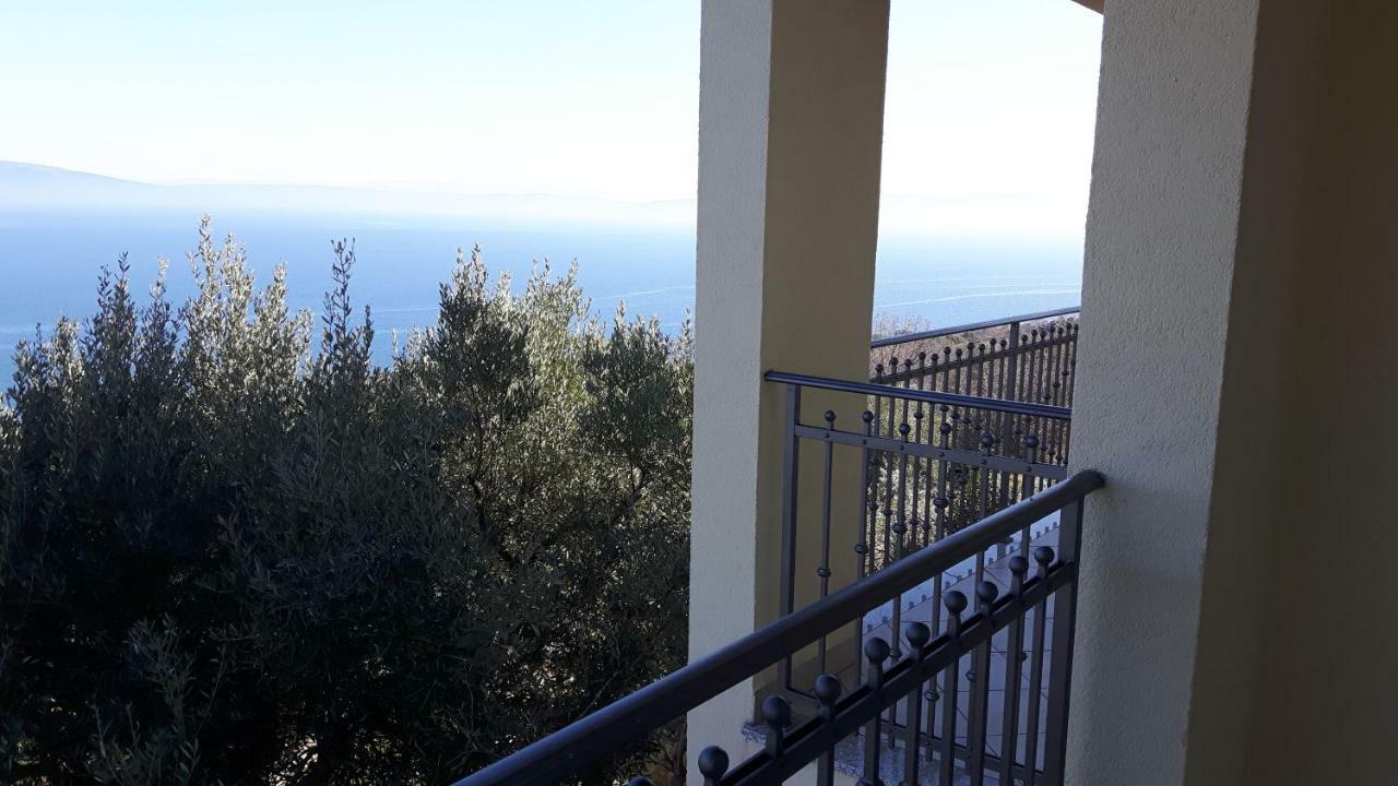 Apartments Ivana Ravni Exterior photo
