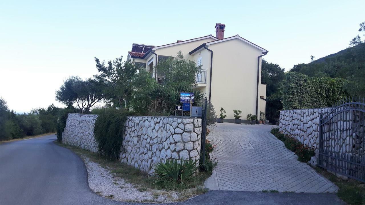 Apartments Ivana Ravni Exterior photo