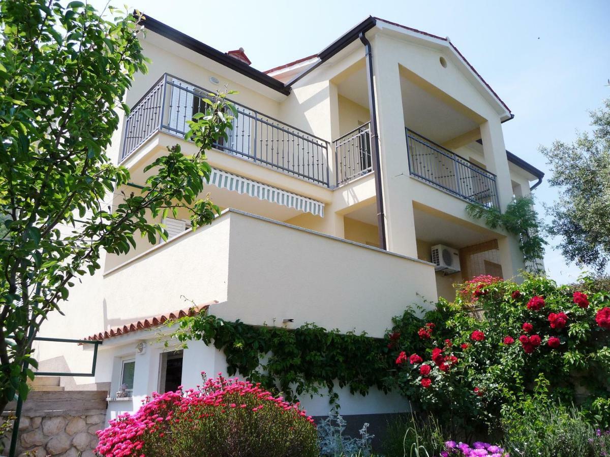 Apartments Ivana Ravni Exterior photo